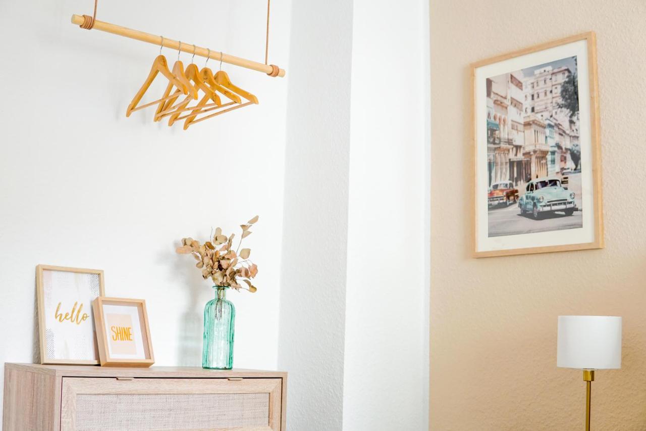 Homefy Come-Together Apartment - Balkon - Aufzug - Free Parking - Smart Tvs Essen Exteriör bild