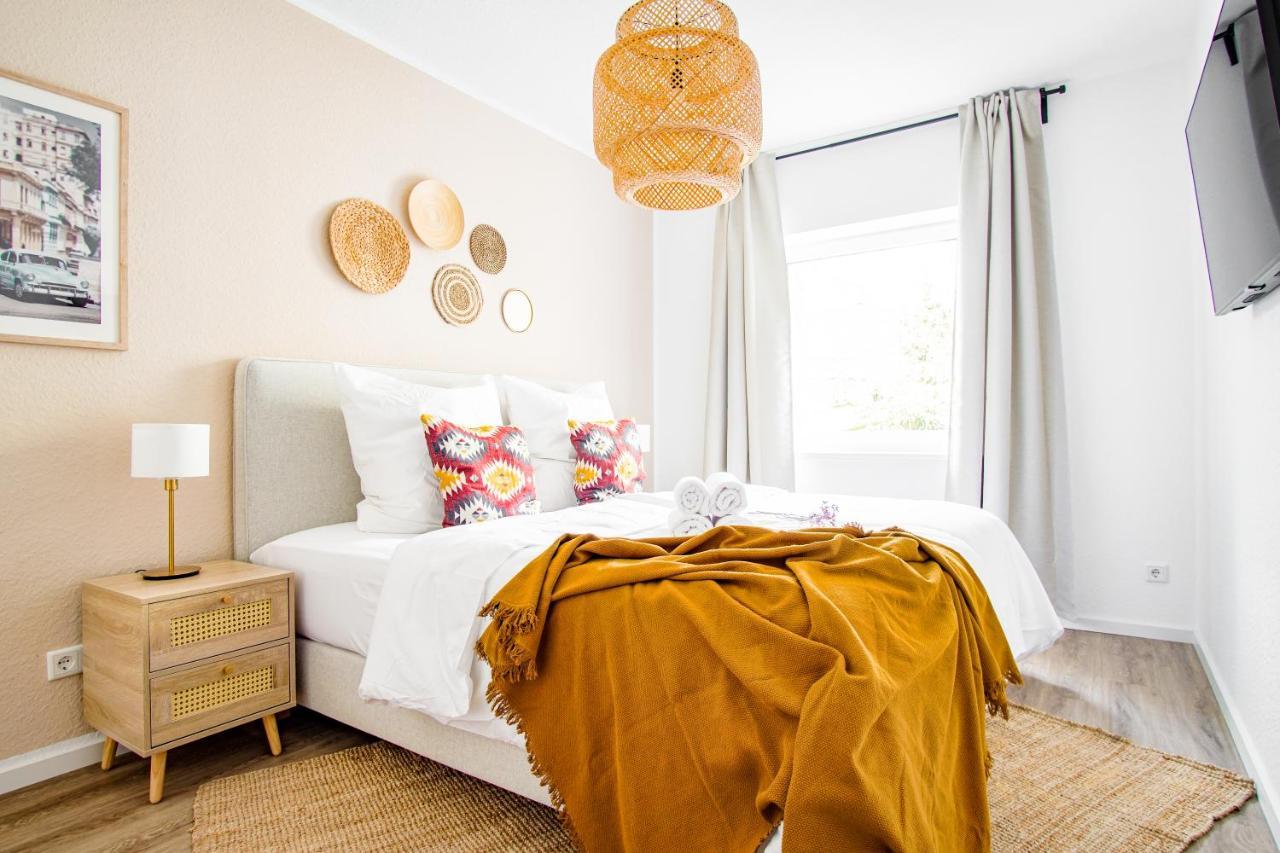 Homefy Come-Together Apartment - Balkon - Aufzug - Free Parking - Smart Tvs Essen Exteriör bild