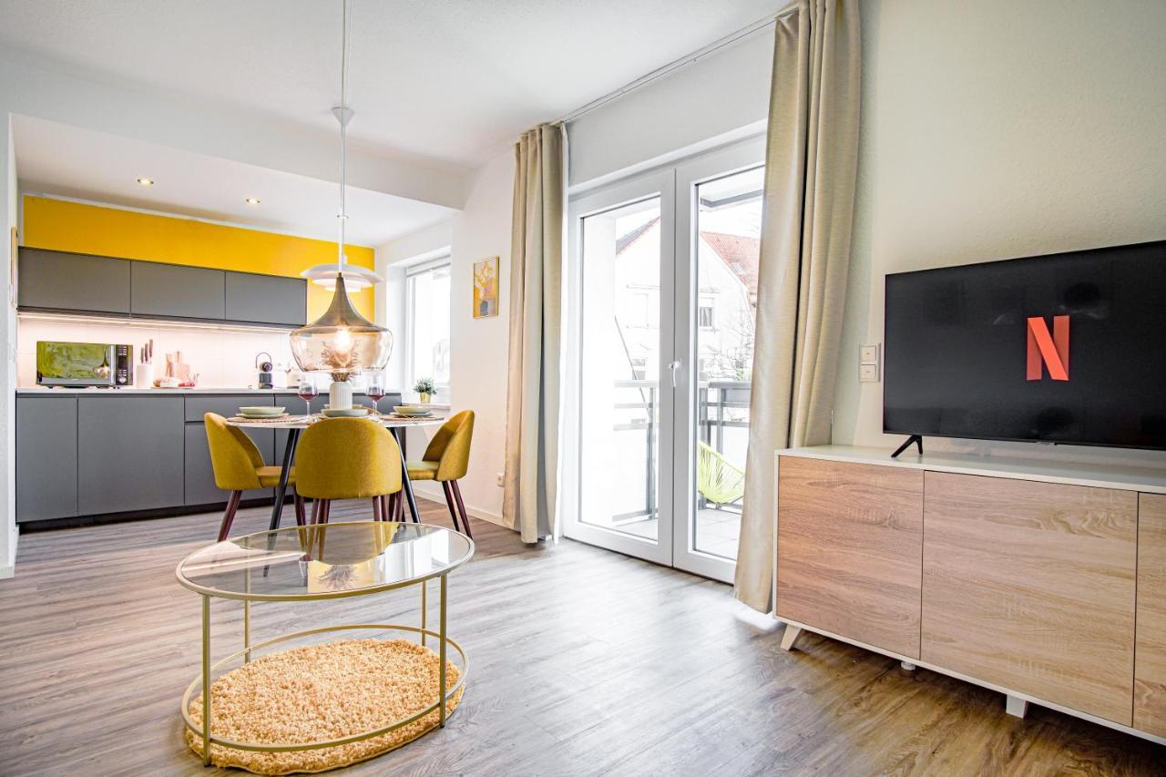 Homefy Come-Together Apartment - Balkon - Aufzug - Free Parking - Smart Tvs Essen Exteriör bild